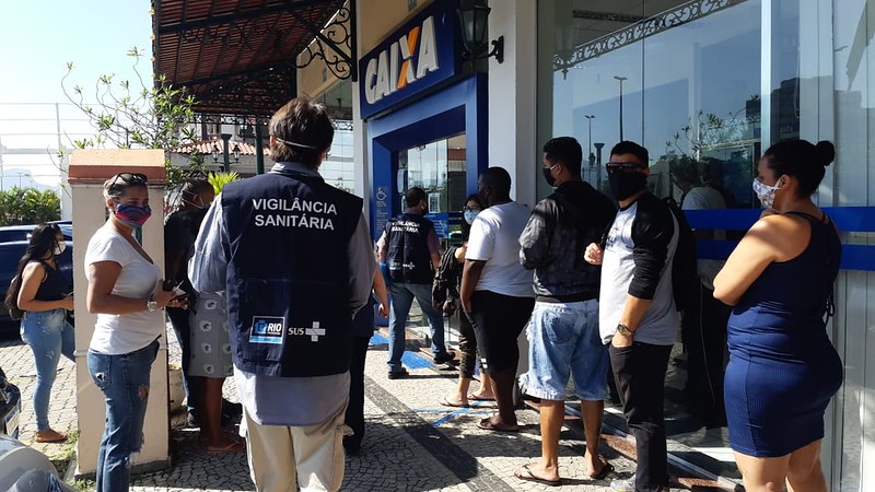 Prefeito do Rio anuncia “lockdown” parcial